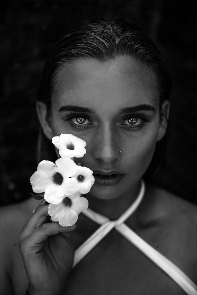 Female model photo shoot of rosehaleyy