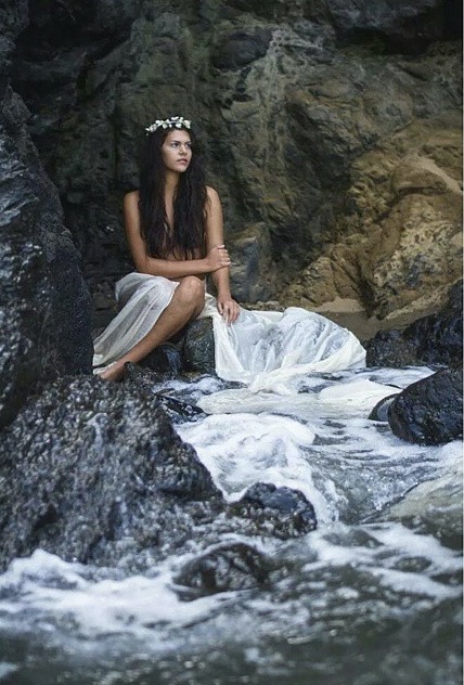 Female model photo shoot of Jade Magnolia in College Cove