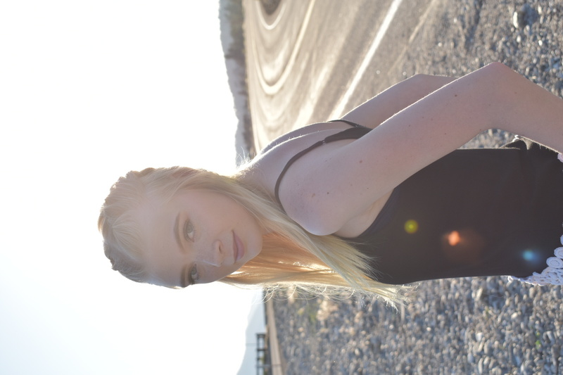 Female model photo shoot of sunshinenelson