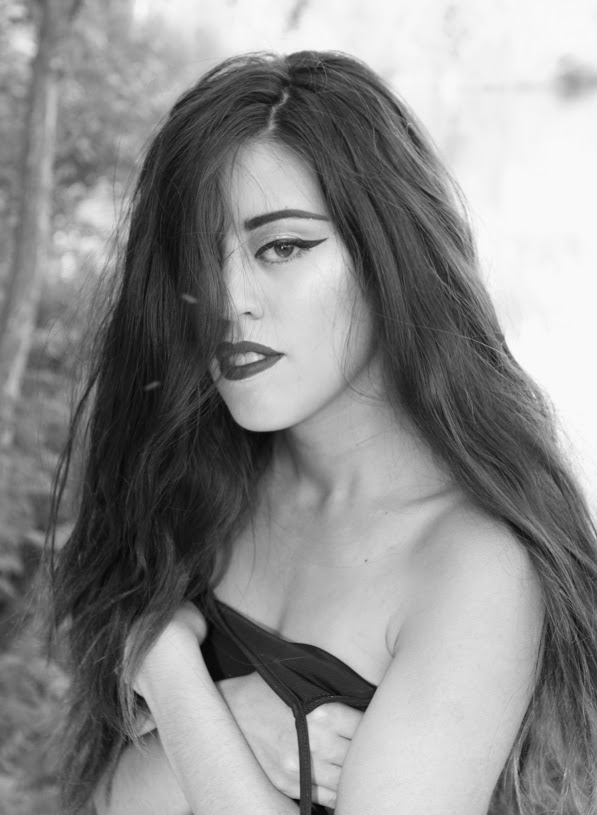 Female model photo shoot of baeleigh hamlin