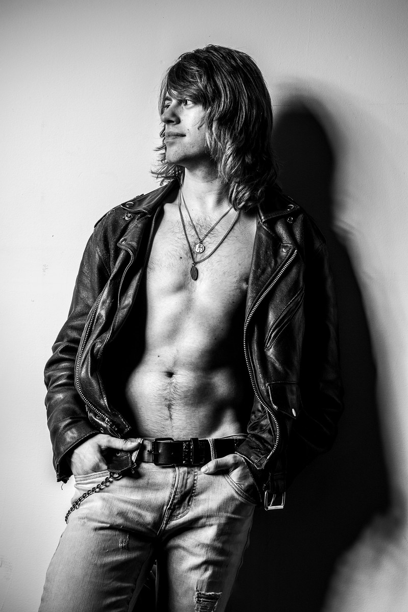 Male model photo shoot of Ben Cote