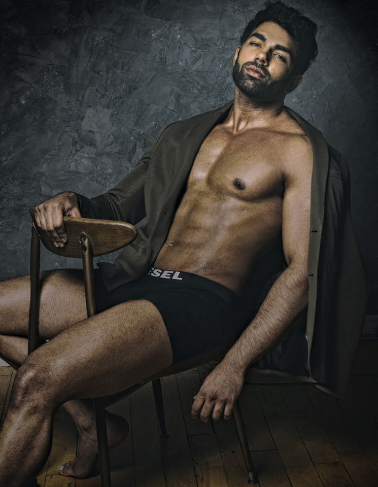 Male model photo shoot of Harrie Demero
