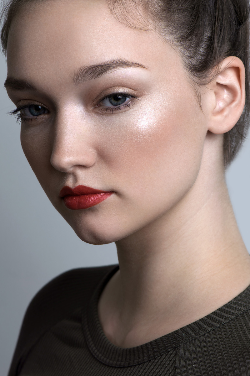 Female model photo shoot of Bogdana K by Markus Andrews