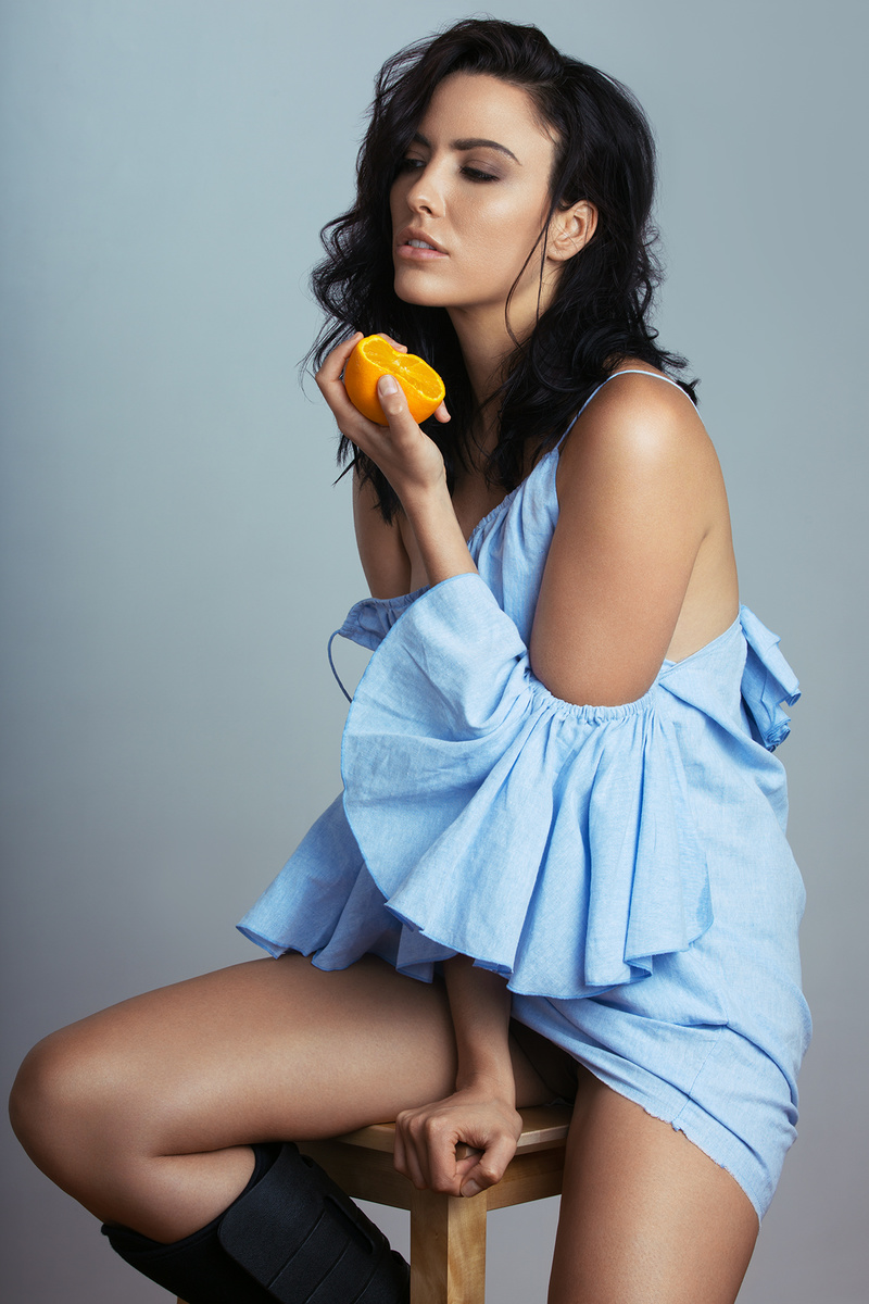 Female model photo shoot of Bogdana K by weronikamamot
