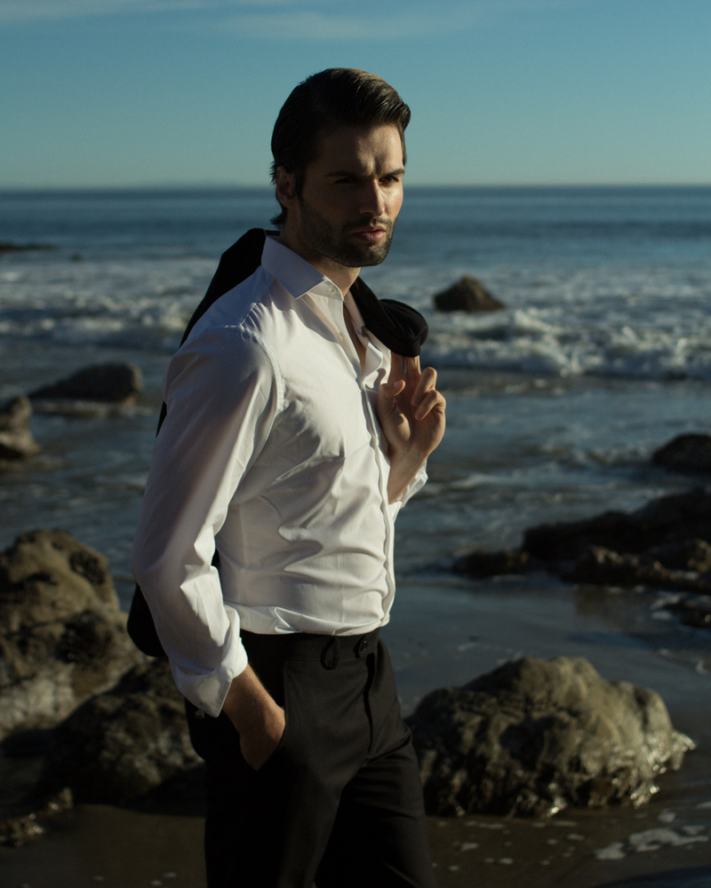 Male model photo shoot of Carlitos Huanes in Malibu