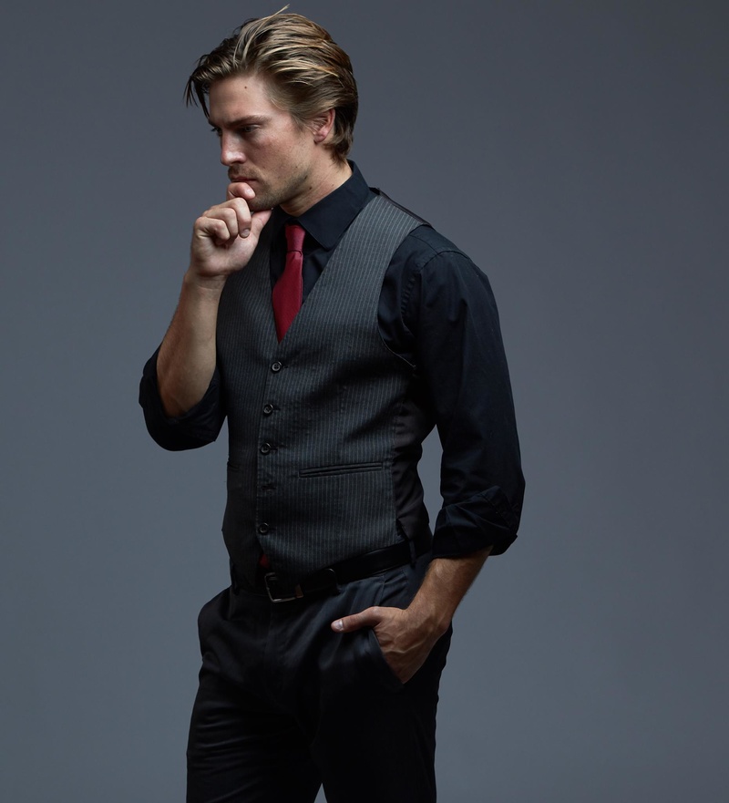 Male model photo shoot of Thompson Newkirk
