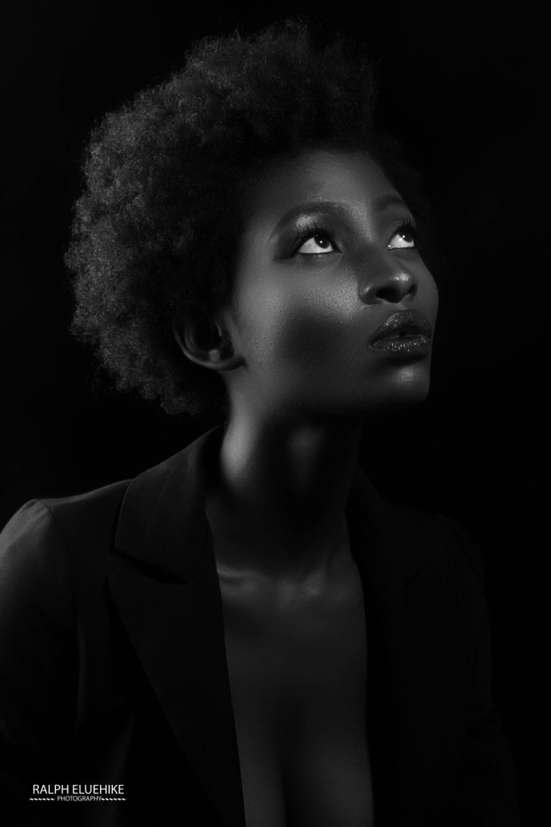 Female model photo shoot of Traceey in Ghana