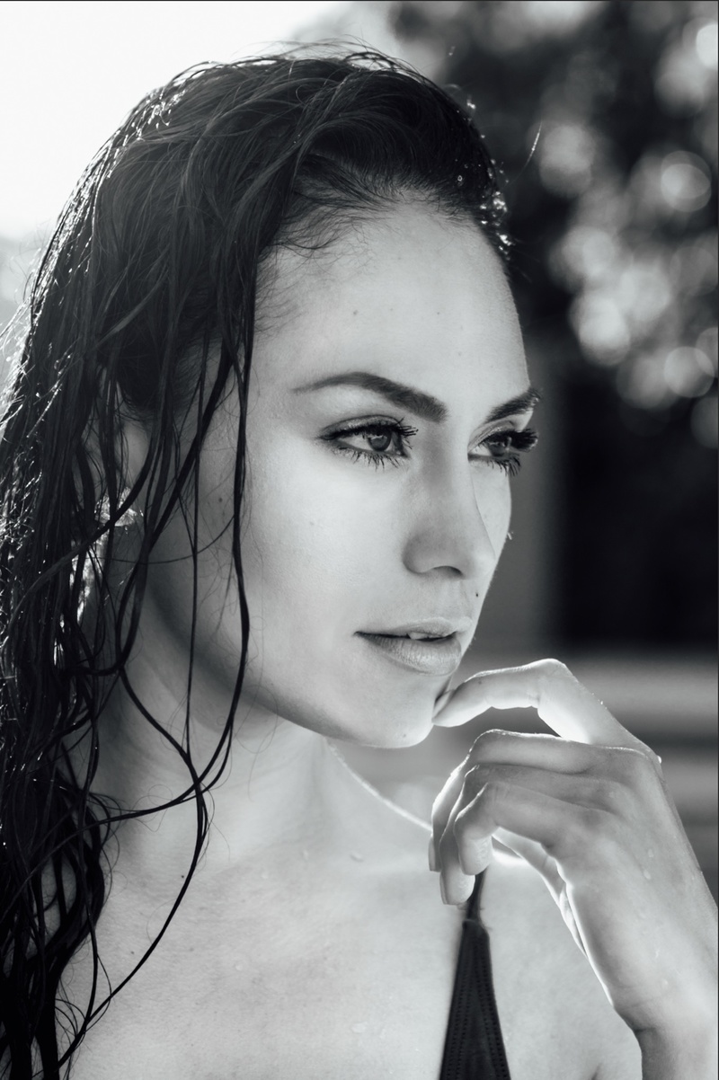 Female model photo shoot of Jes Meza