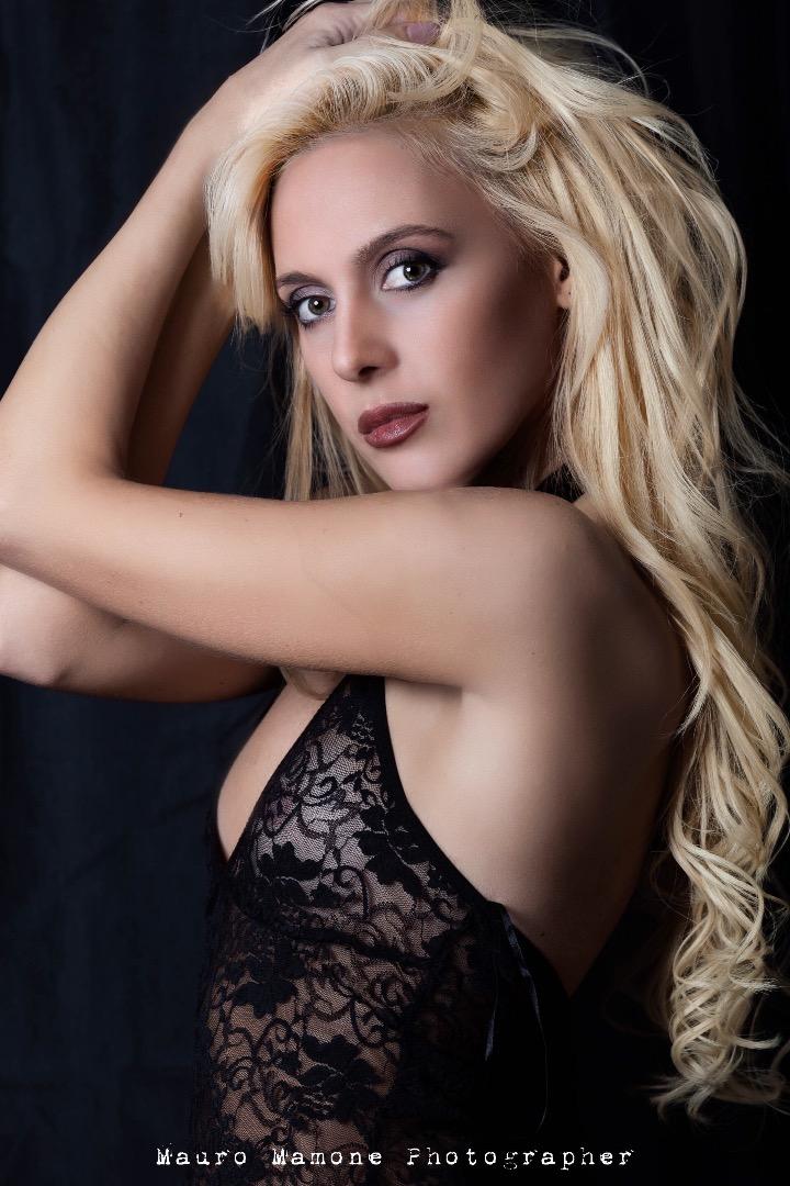 Female model photo shoot of Federica_Dv
