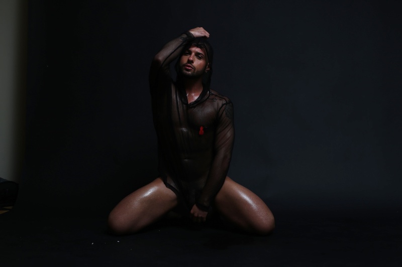 Male model photo shoot of Rosario Cannata