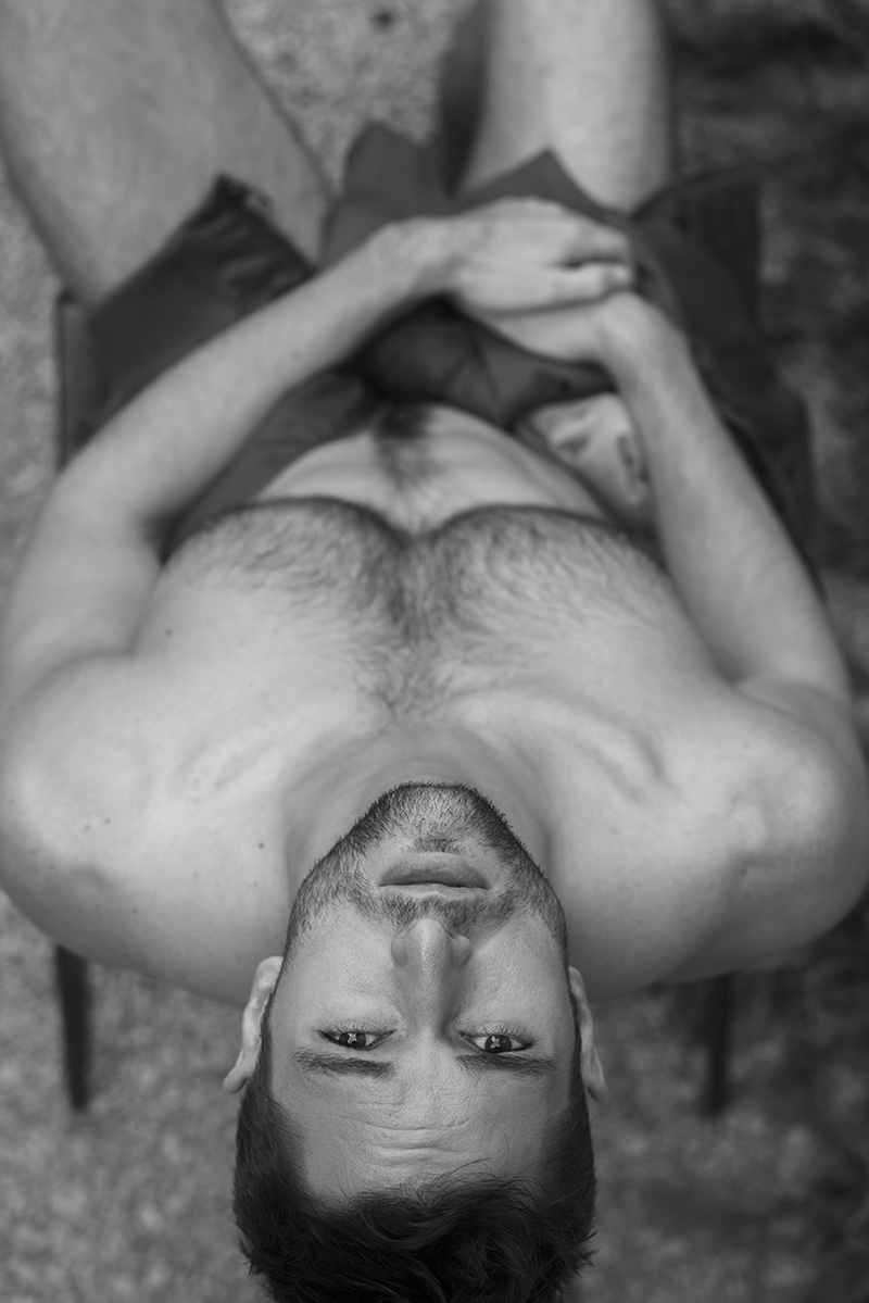Male model photo shoot of 2fphoto