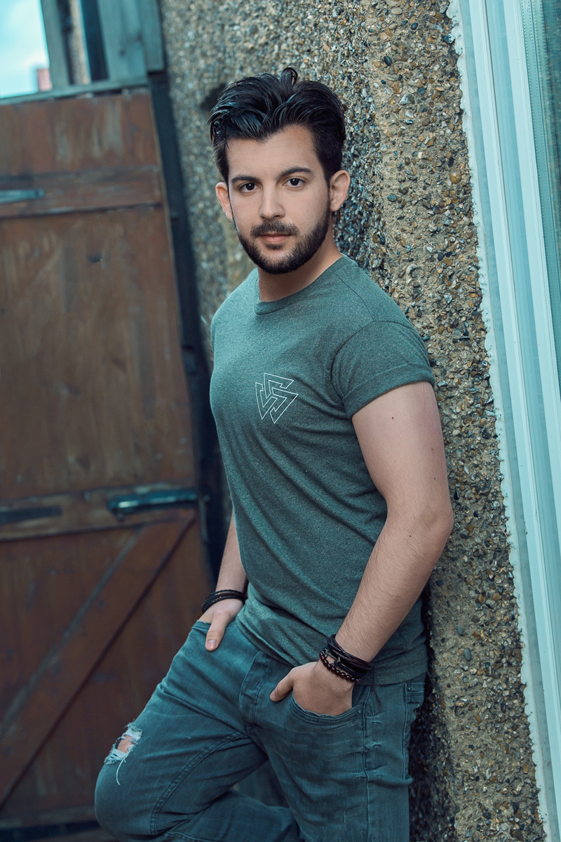 Male model photo shoot of Adrian Torres in Harrow