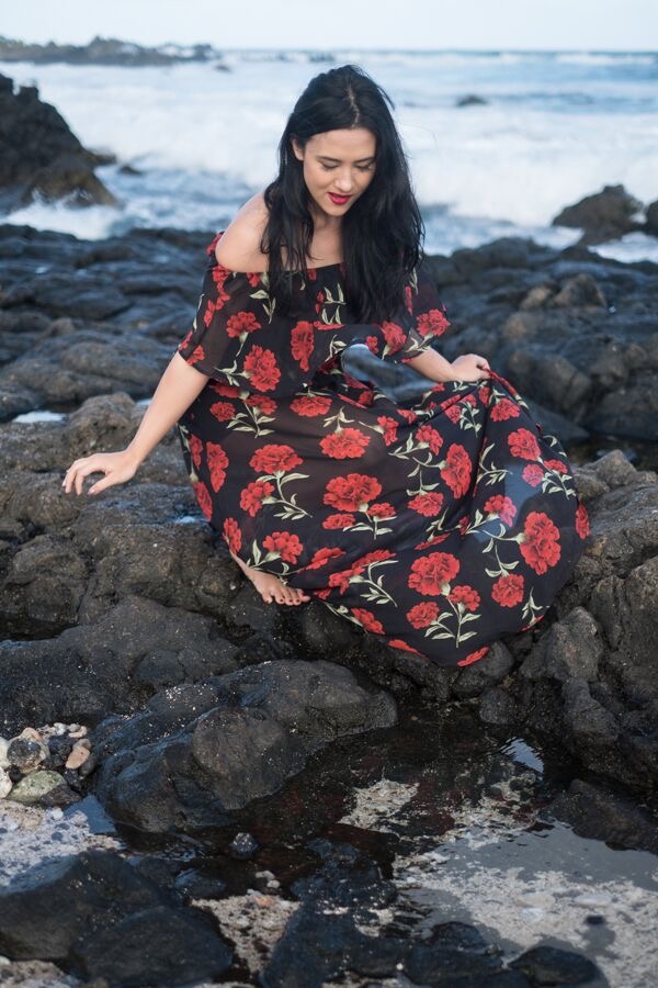 Female model photo shoot of SarahCDear in Honolulu, HI