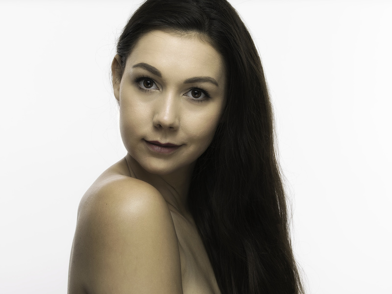 Female model photo shoot of Chelsea Alexandra 