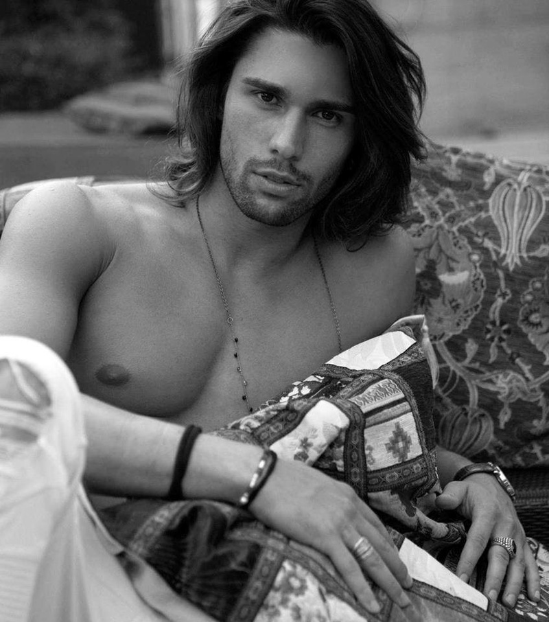 Male model photo shoot of falso_massimiliano in rome hotel