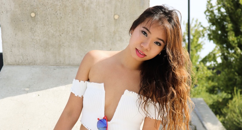 Female model photo shoot of Hannie Nguyen