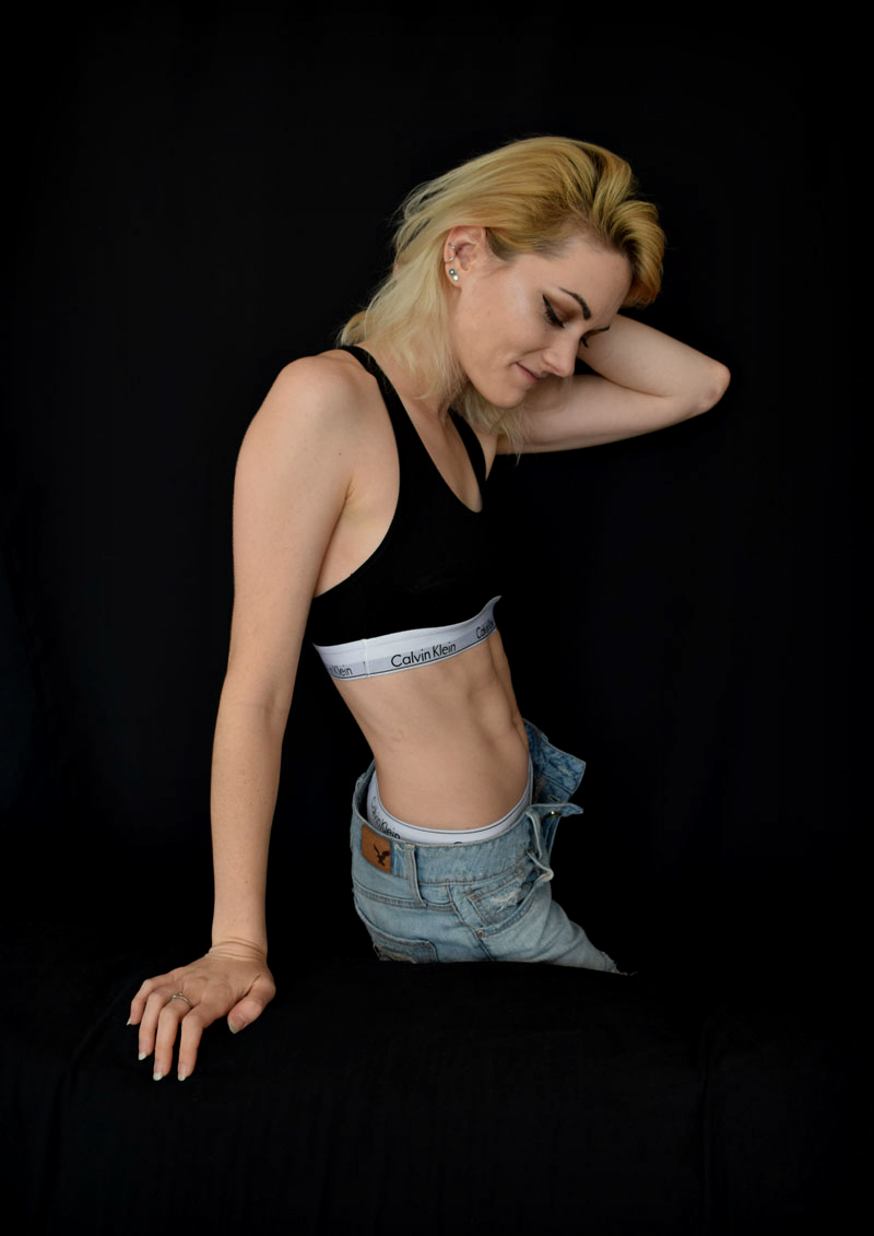 Female model photo shoot of ferrinmcg by Jonathan Friedman
