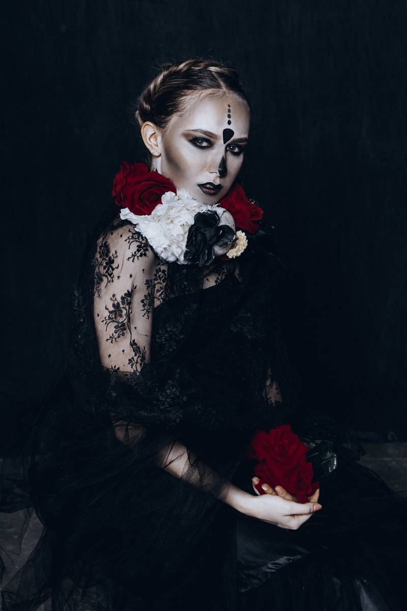 Female model photo shoot of Iryna T by PAULINA FADROWSKA in Chicago