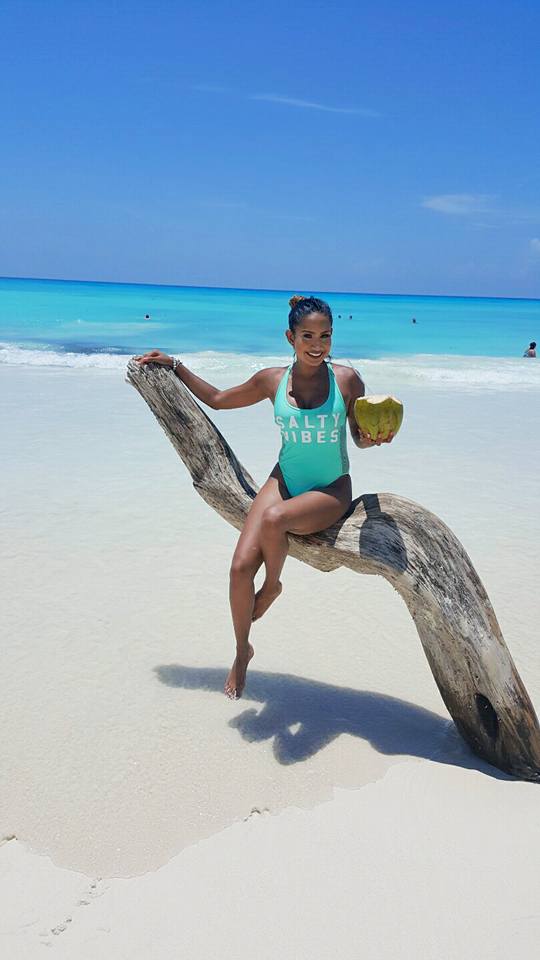 Female model photo shoot of Tarini in Cancun