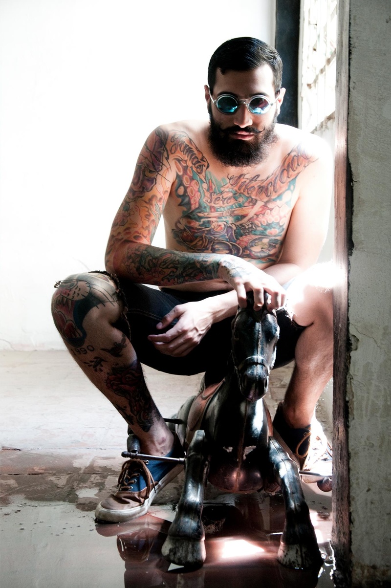 Male model photo shoot of Keric A in Altamira, Caracas, Venezuela