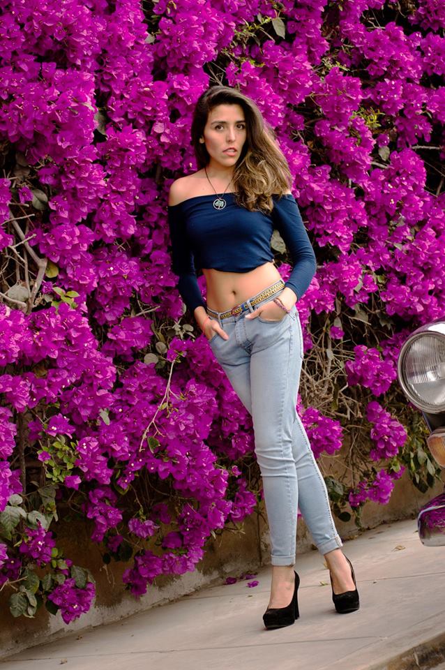 Female model photo shoot of Ale0292 in Lima Peru