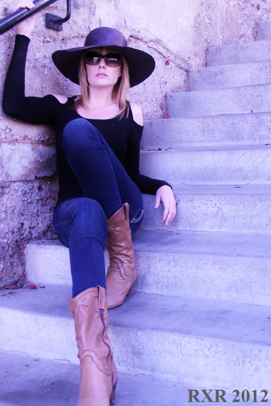 Female model photo shoot of Fetish Gabriella in LA (downtown)