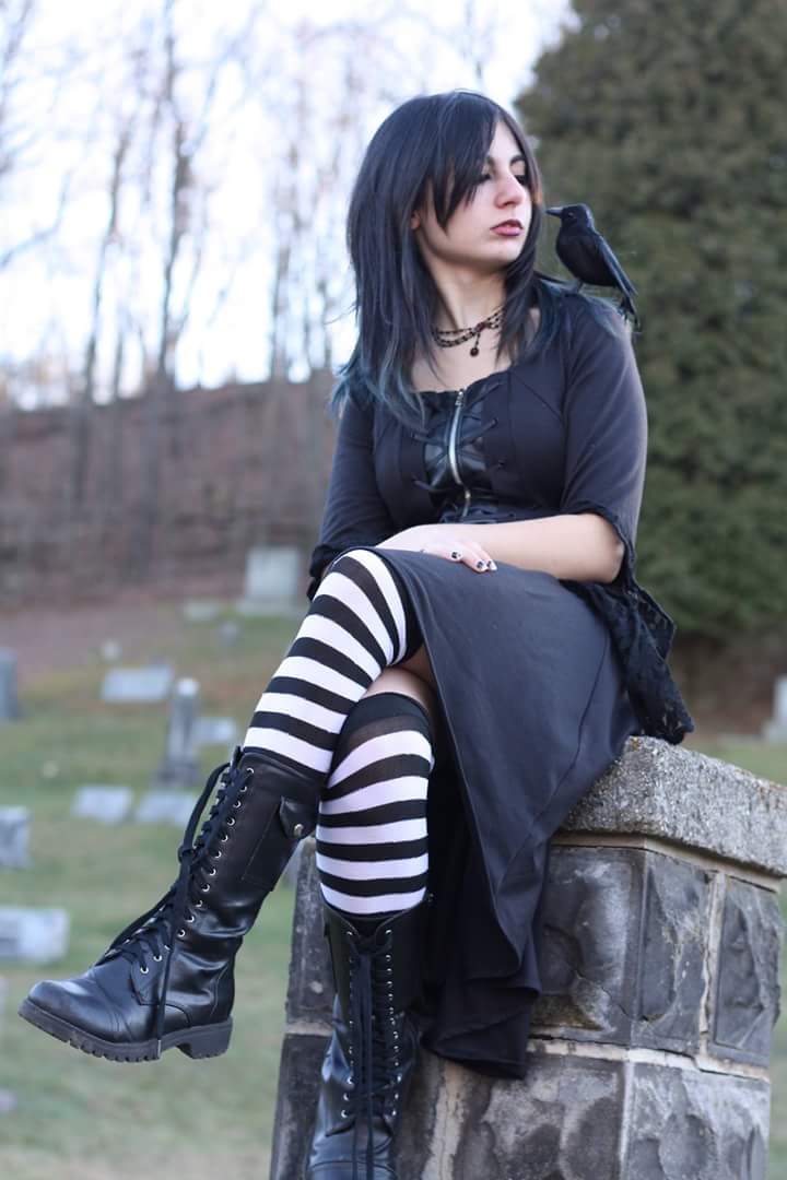 Female model photo shoot of Gothicbatty 