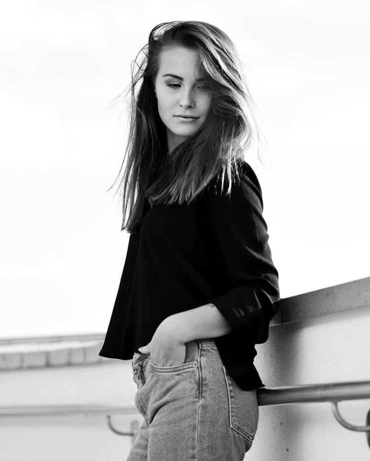 Female model photo shoot of  Nora Neyra 