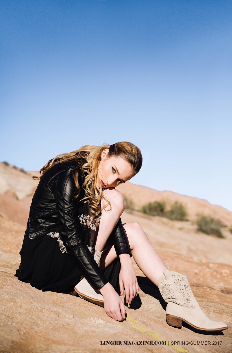 Female model photo shoot of Keila Ryan
