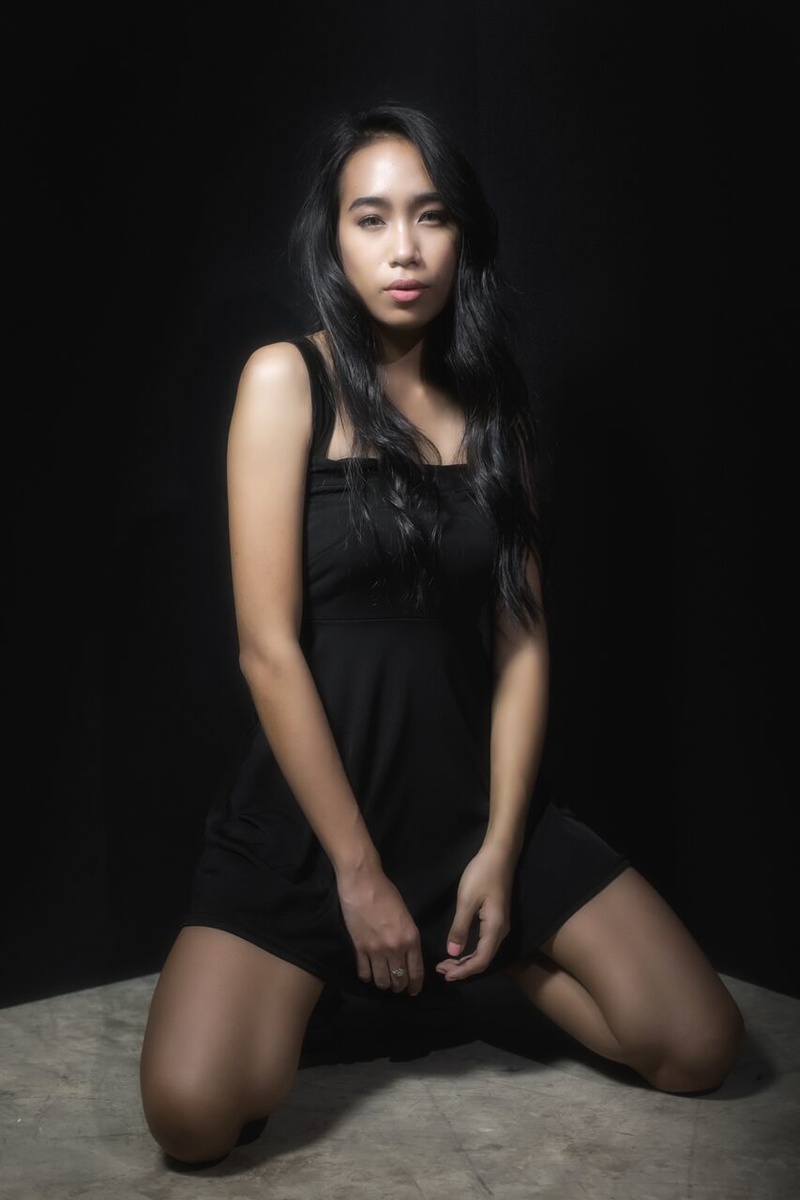 Female model photo shoot of Ppaint15 in Studio Soi Six
