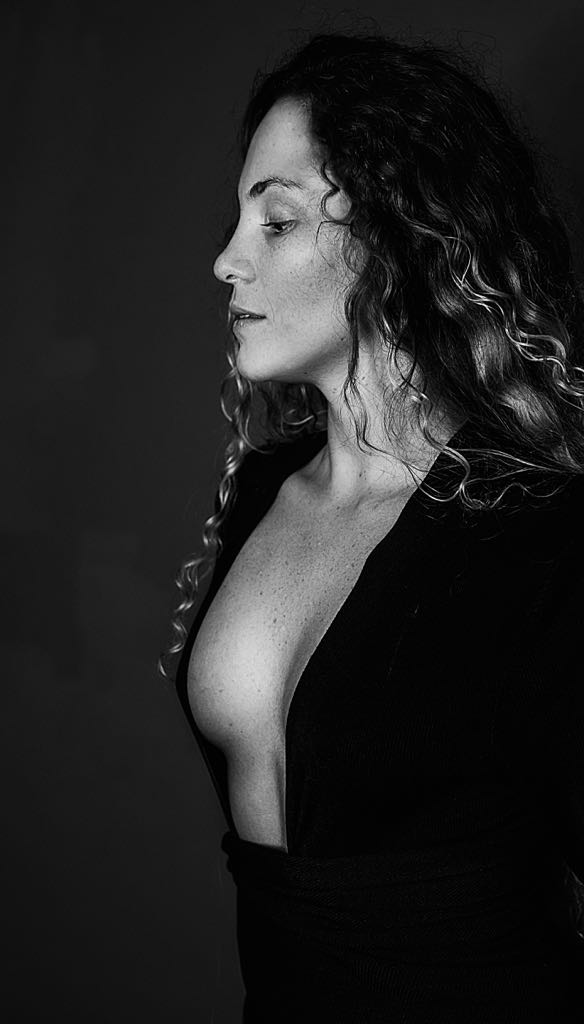 Female model photo shoot of asgarro