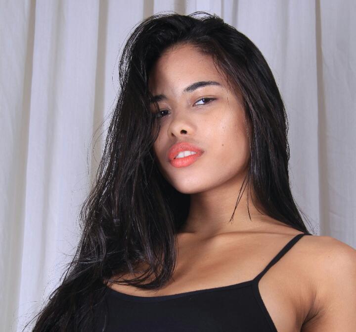Female model photo shoot of Michele Passos in Rio de Janeiro