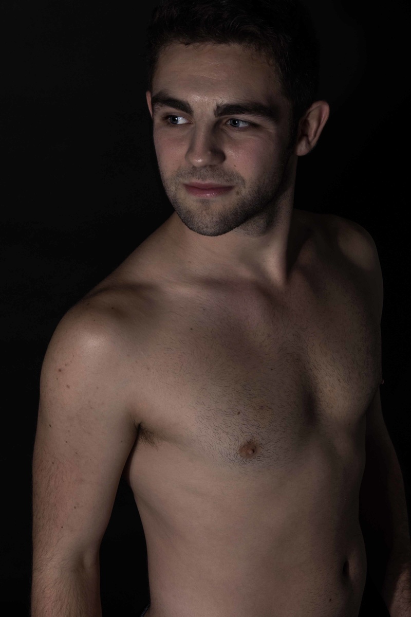 Male model photo shoot of Darren Pickersgill