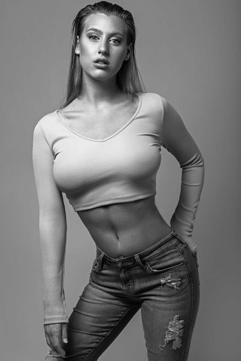 Female model photo shoot of ashleytaylor