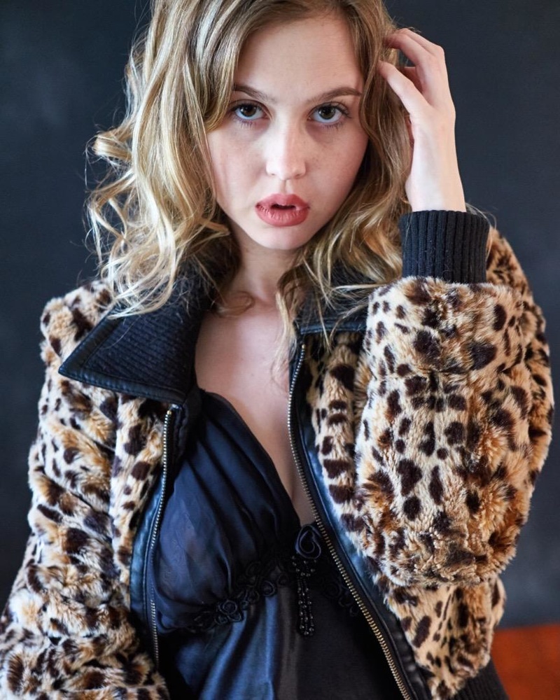 Female model photo shoot of Jessica_cady7 by Palmbeachphotos