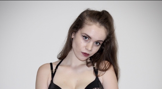 Female model photo shoot of MikaylaMahon