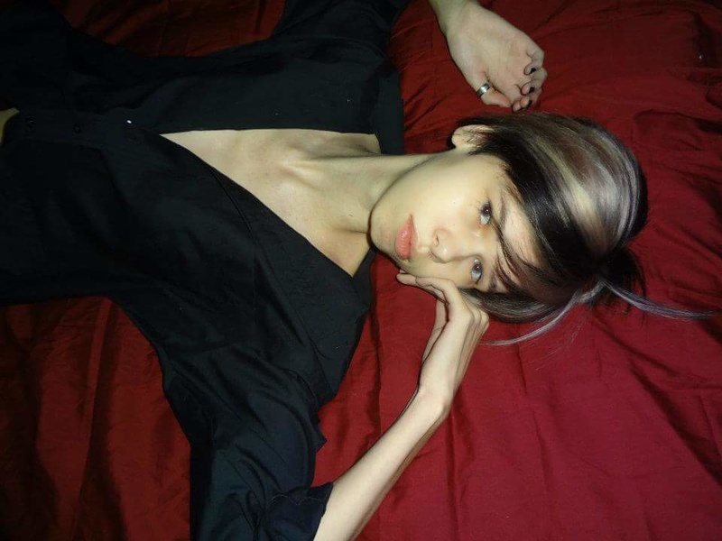 Female model photo shoot of Stephanie Goff