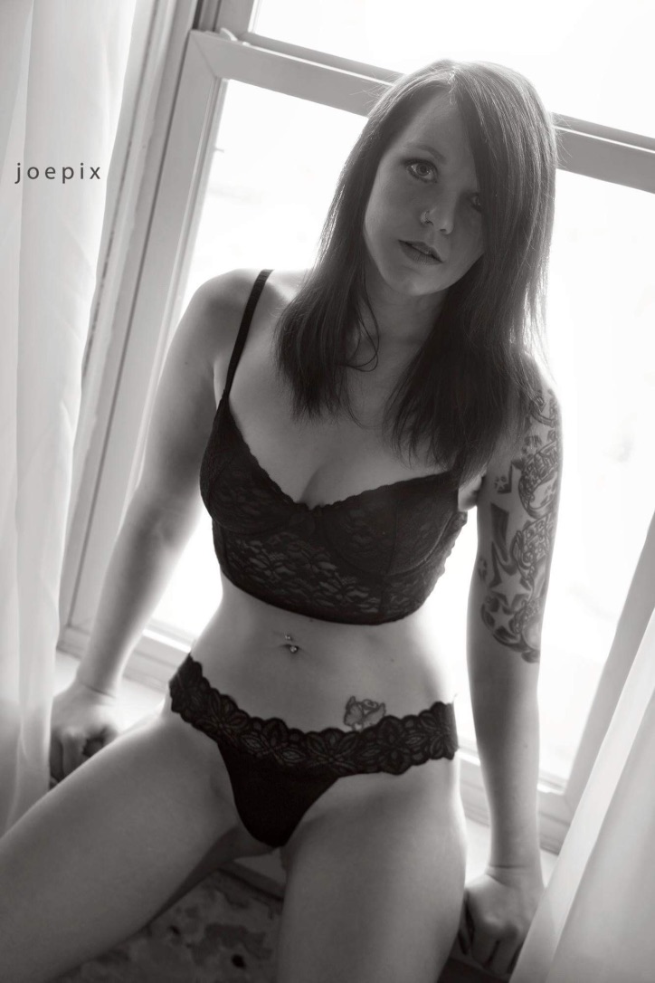 Female model photo shoot of Tiffany Dawn 87 by Joepix