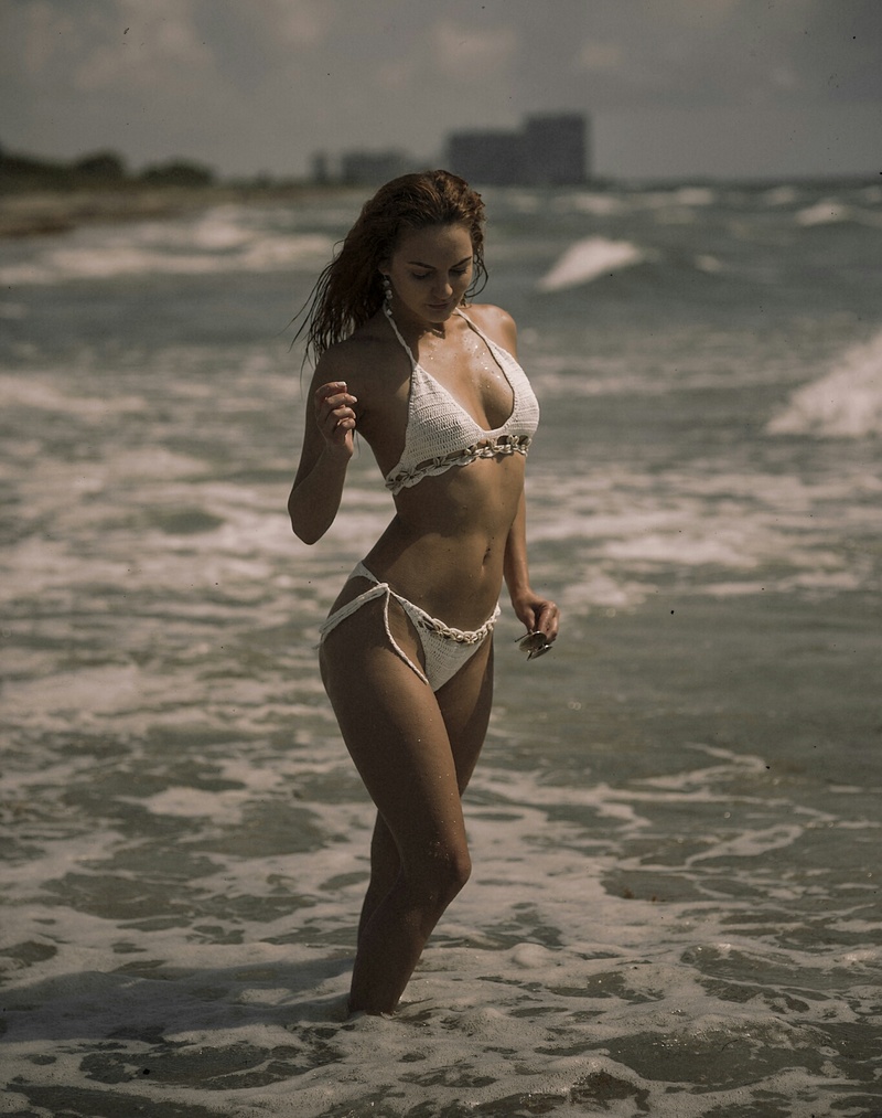 Female model photo shoot of Irina Key
