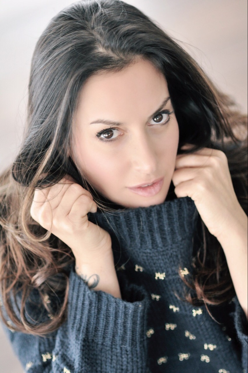 Female model photo shoot of Vanessa Lubelski Model
