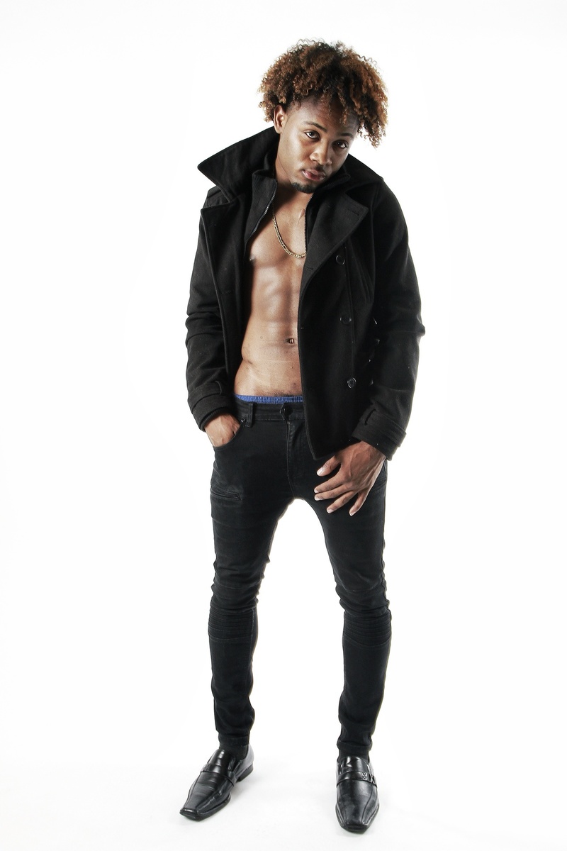 Male model photo shoot of Shawn gooden