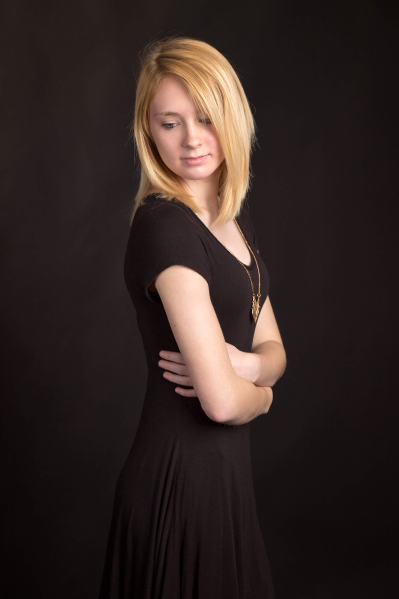 Female model photo shoot of Angelabe17 in Des Moines, Iowa