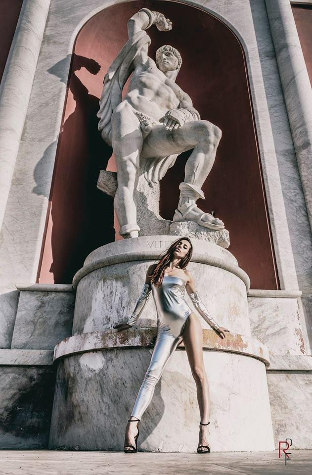 Female model photo shoot of Desideria Performer