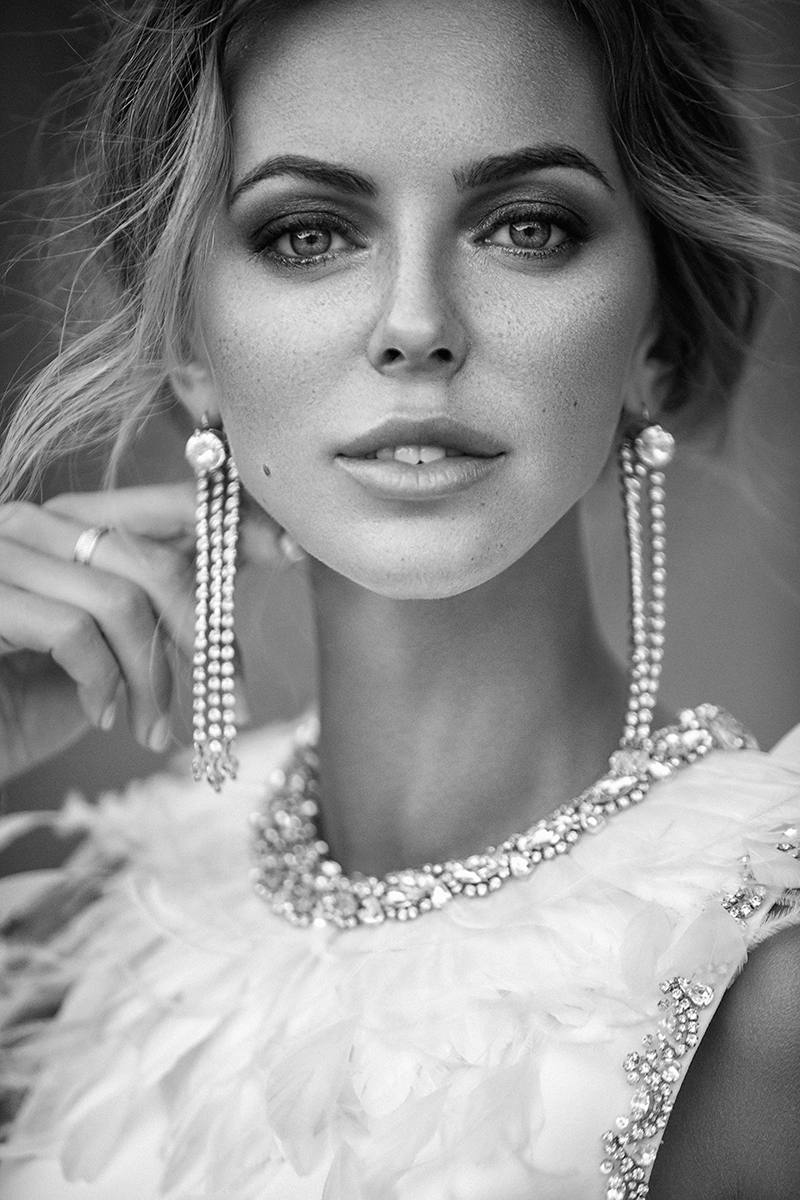 Female model photo shoot of KseniaV