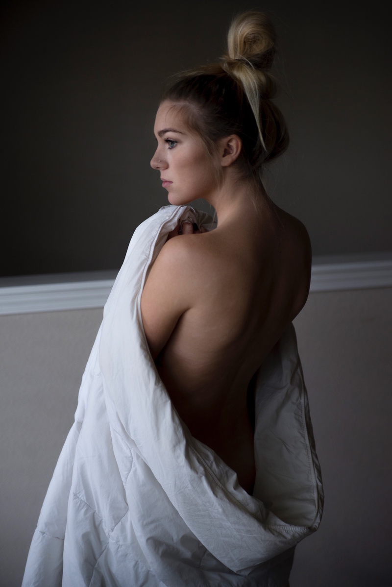 Female model photo shoot of annaleechilds by Rob Donato