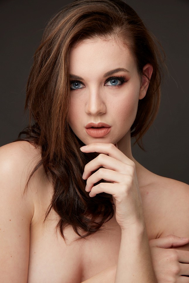 Female model photo shoot of Samantha Strittmatter by Garry Black