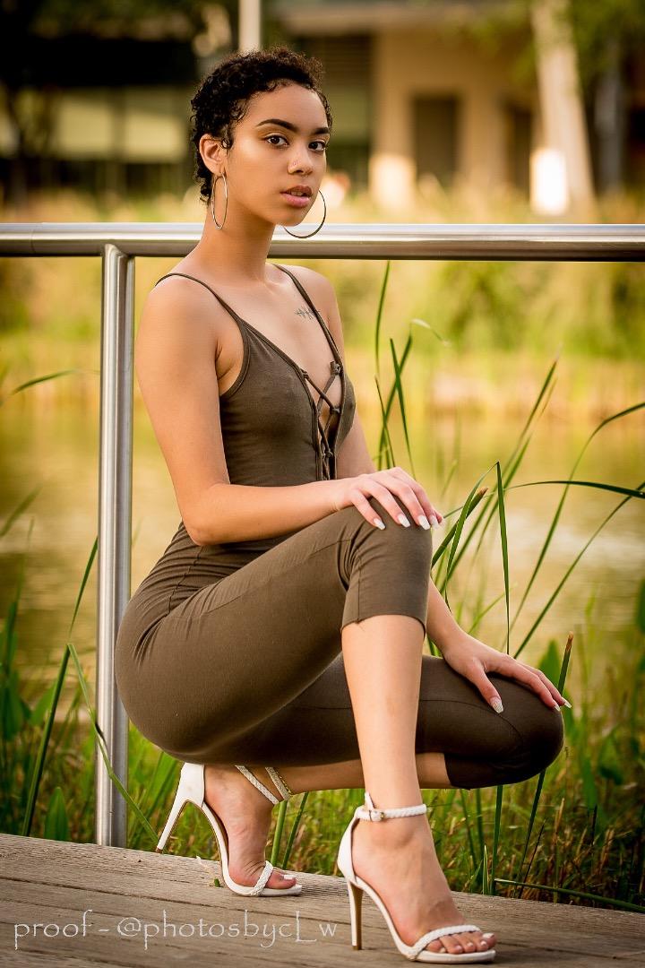 Female model photo shoot of alyssab_01