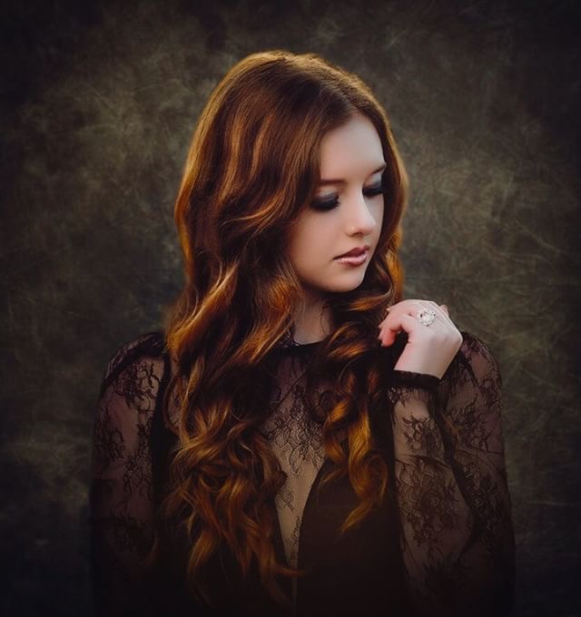 Female model photo shoot of Jessica Lynn Davenport