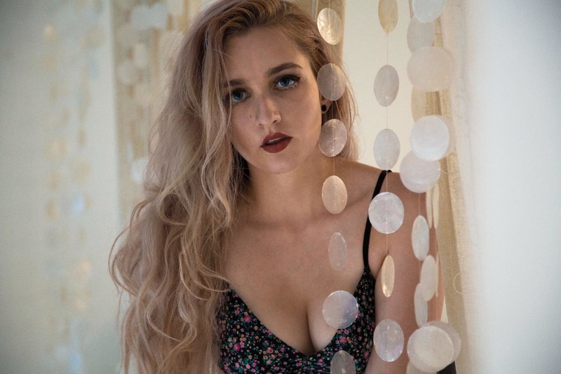 Female model photo shoot of lilyrainejackson