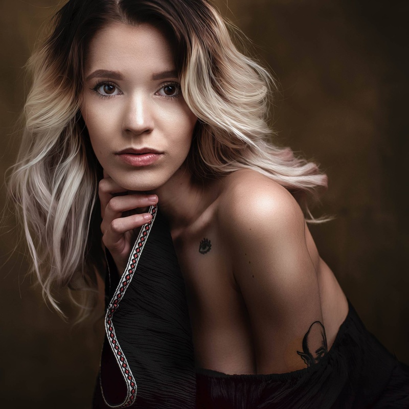 Female model photo shoot of TatianaAvilan by Leon Johnson Fotografie in San Antonio, Texas